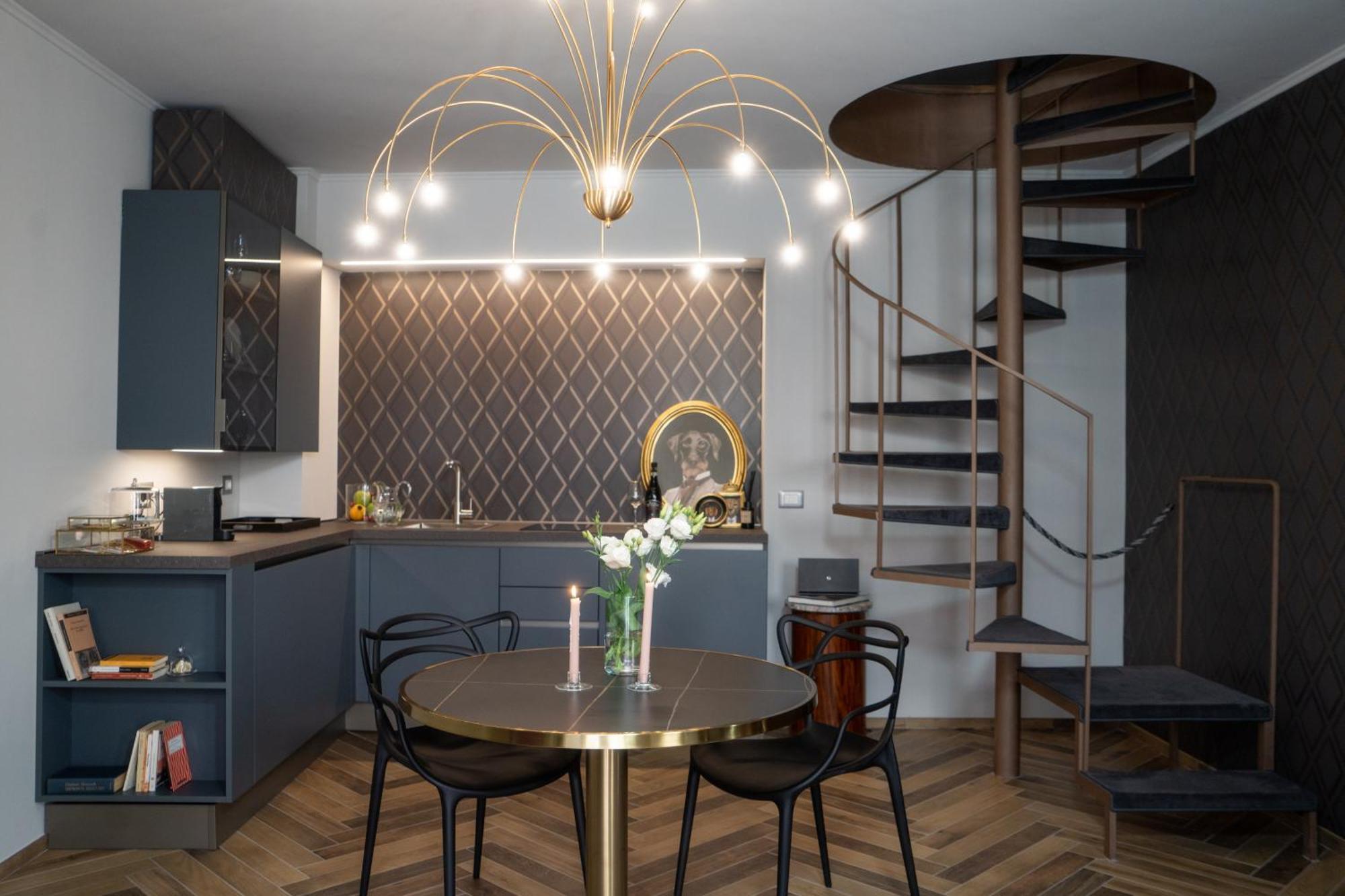 Residenze Carlo Alberto - Boutique Apartment เวโรนา ภายนอก รูปภาพ